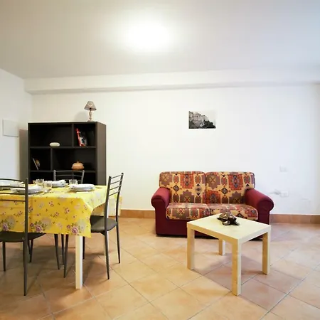 Holidaycasa Marta-nuovo A Due Passi Dal Centro *
