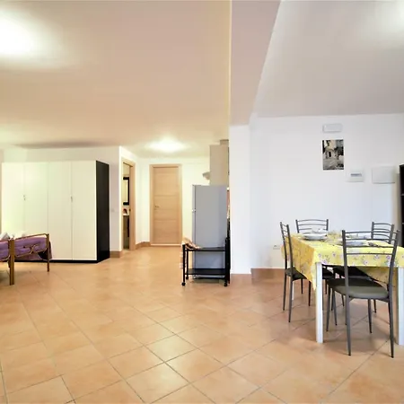 Holidaycasa Marta-nuovo A Due Passi Dal Centro *