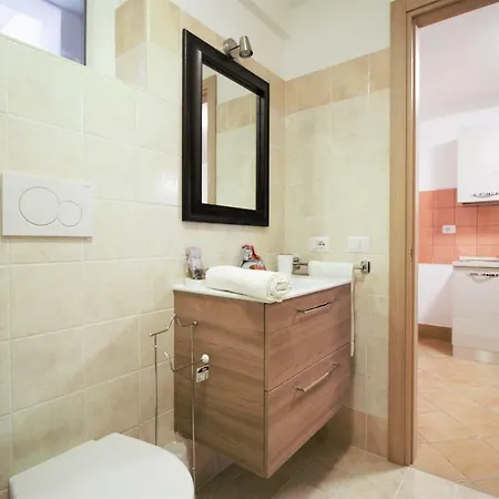 Holidaycasa Marta-nuovo A Due Passi Dal Centro *